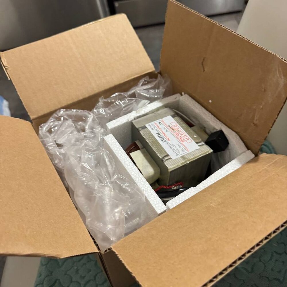 RTRN-B101MRE0  Transformer Sharp microwave SMD2489ES BRAND NEW